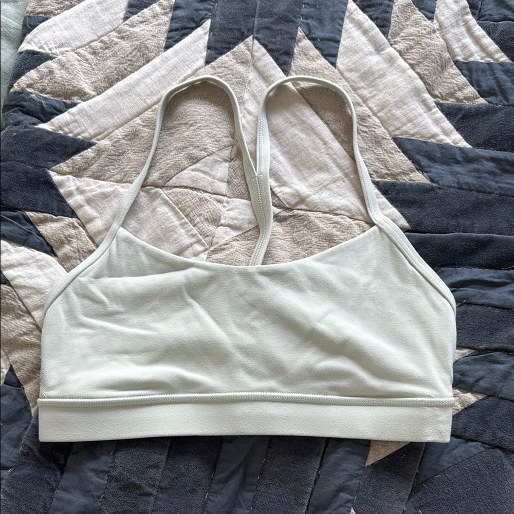 Lululemon flow y light green bra size 6
